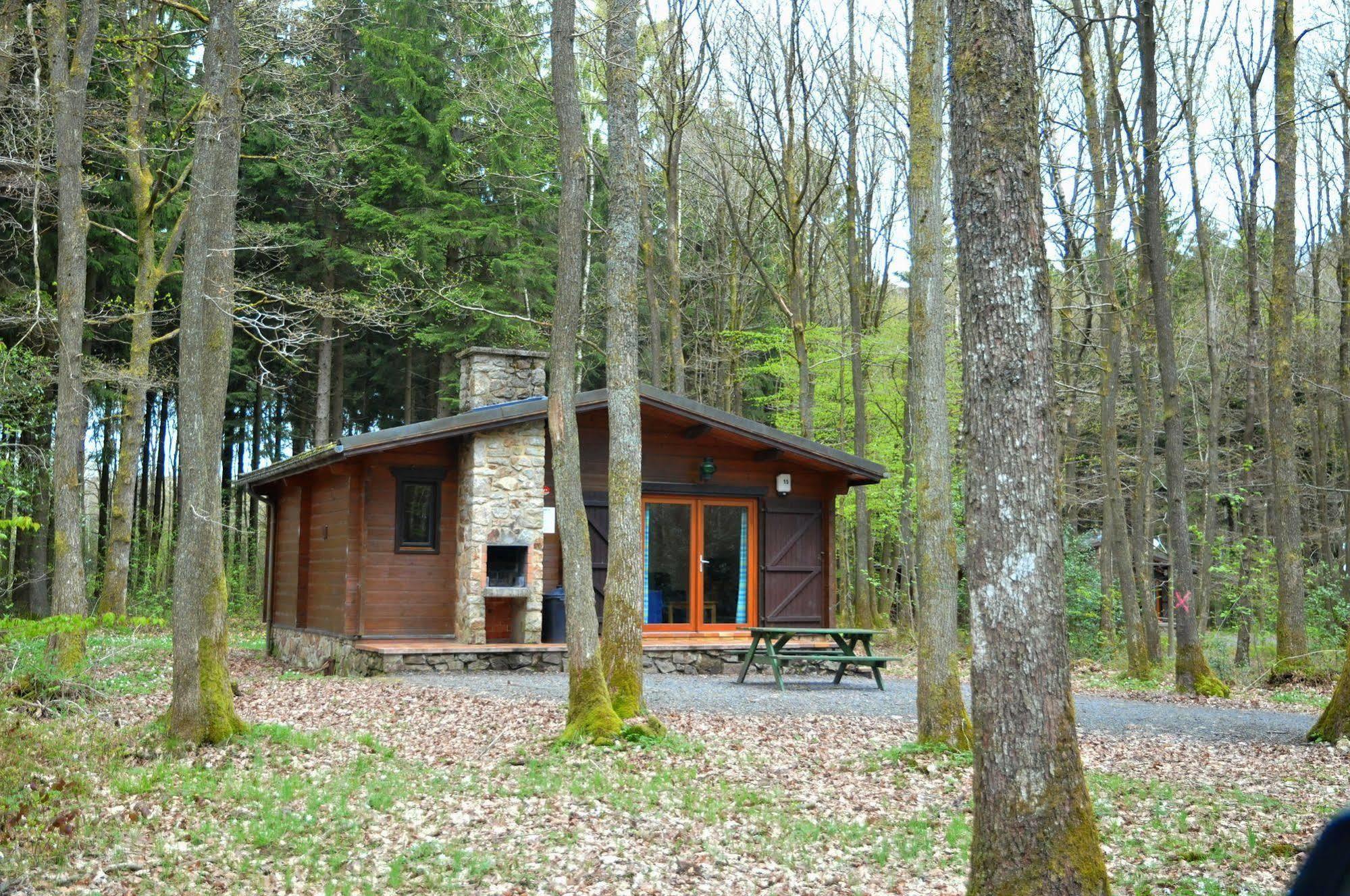 Village De Vacances D'Oignies Екстер'єр фото